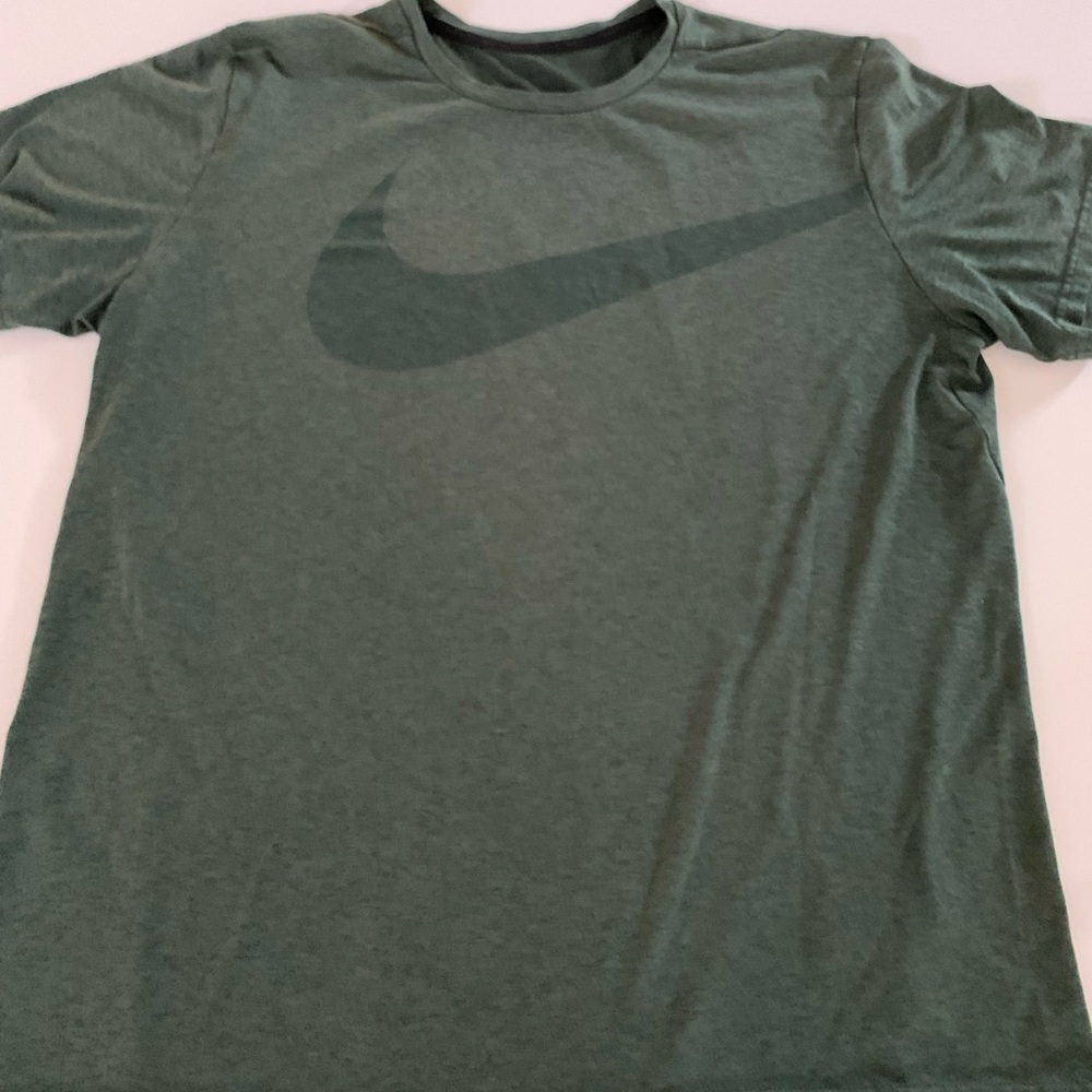 Nike Dri Fit Men’s Swoosh Training tee